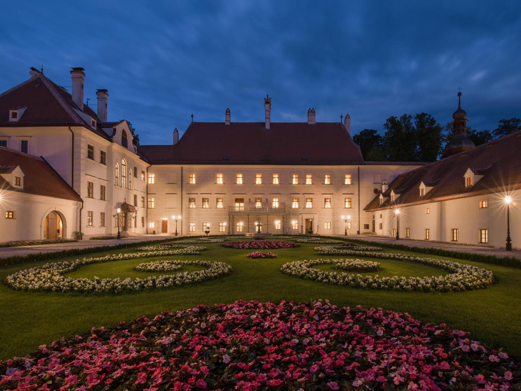 Schloss Thalheim Sankt Poelten Exterior photo